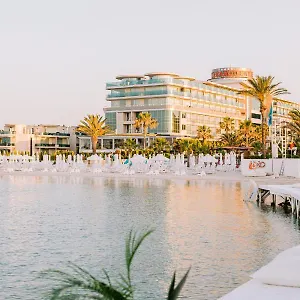 عافية وسبا إليكا ***** Çeşme